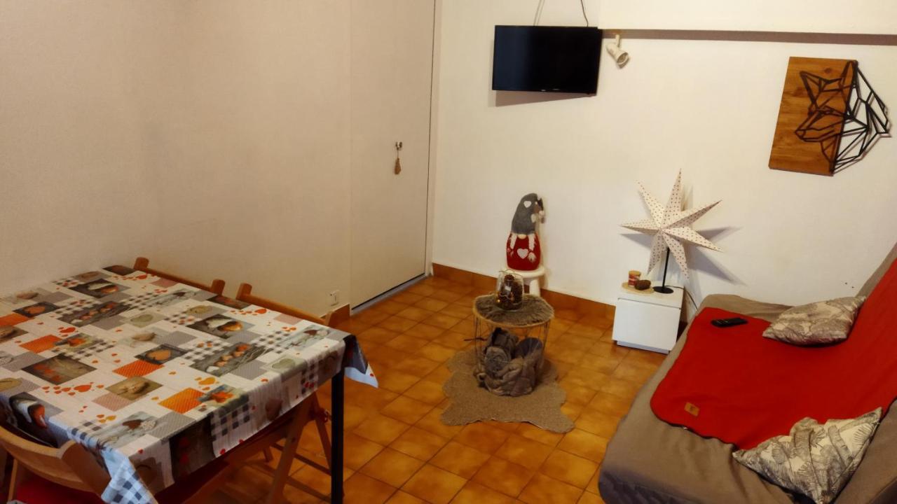 Gites Chalet Grand Cerf Montclar-Ubaye Esterno foto